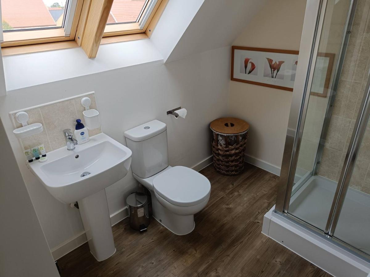3 Bedroom Townhouse Near Bicester Village Exterior foto
